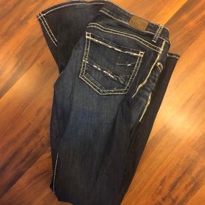 Women’s buckle jeans
